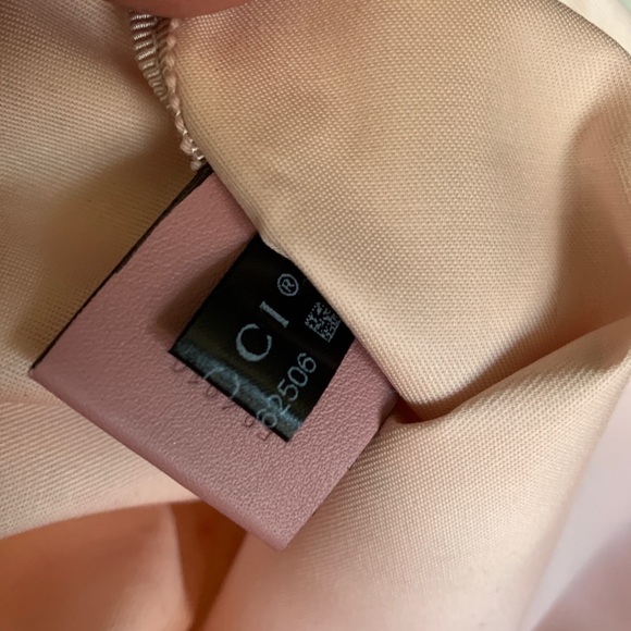 SOLD⛔️Authentic GUCCI STRAW LOGO LATGE TOTE/ REMOVABLE DRAWSTRING LARGE POUCH - Picture 10 of 16